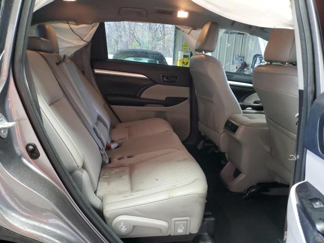 Photo 11 from auction – 2017 TOYOTA HIGHLANDER with VIN 5TDZZRFH6HS232447