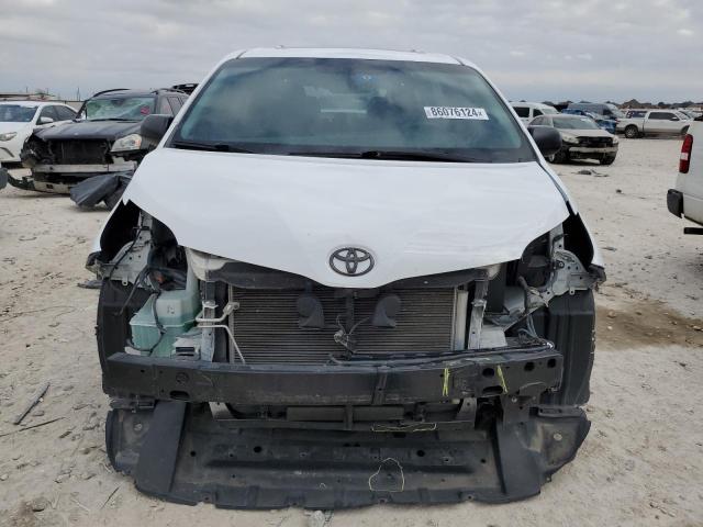 Photo 5 from auction – 2016 TOYOTA SIENNA SE with VIN 5TDXK3DCXGS715082