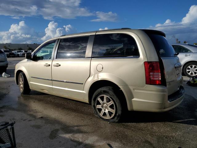 Photo 2 from auction – 2010 CHRYSLER TOWN & COU with VIN 2A4RR5D17AR381179