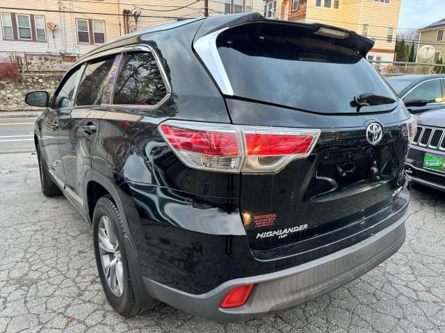 Photo 3 from auction – 2015 TOYOTA HIGHLANDER with VIN 5TDJKRFHXFS115663