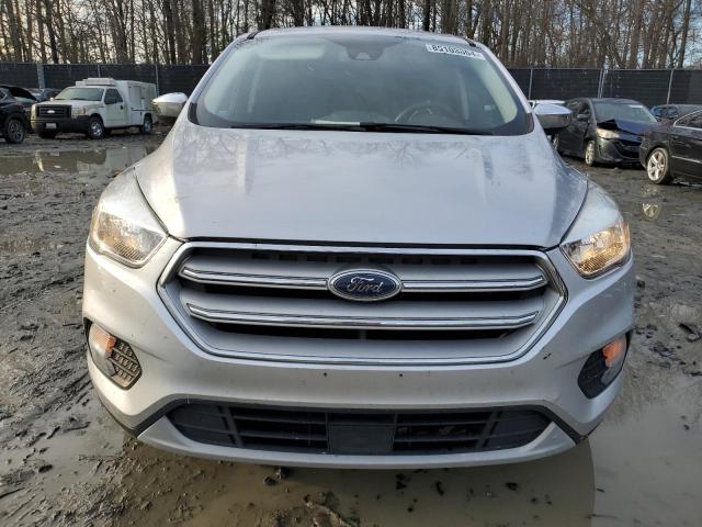 Photo 5 from auction – 2019 FORD ESCAPE SE with VIN 1FMCU0GD0KUB19118