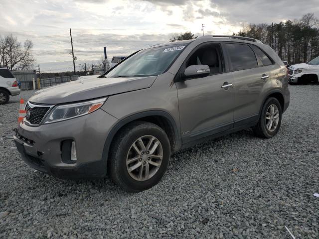 KIA SORENTO LX 2015 with VIN 5XYKTDA62FG634035 - Photo from auction