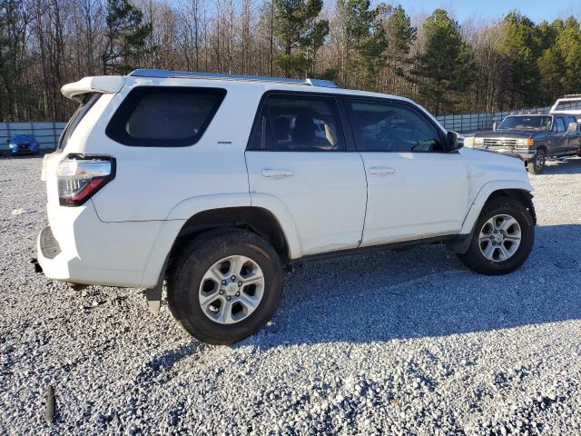 Photo 3 from auction – 2018 TOYOTA 4RUNNER SR with VIN JTEBU5JR2J5567107