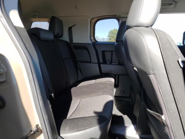 Photo 11 from auction – 2011 TOYOTA FJ CRUISER with VIN JTEZU4BF6BK011043