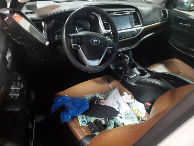Photo 8 from auction – 2017 TOYOTA HIGHLANDER with VIN 5TDDZRFH9HS418915