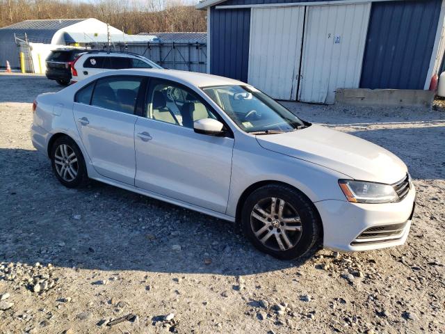 Photo 4 from auction – 2017 VOLKSWAGEN JETTA S with VIN 3VW2B7AJ1HM254647