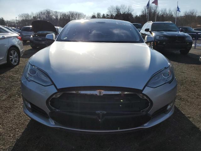 Photo 5 from auction – 2013 TESLA MODEL S with VIN 5YJSA1DN9DFP20292
