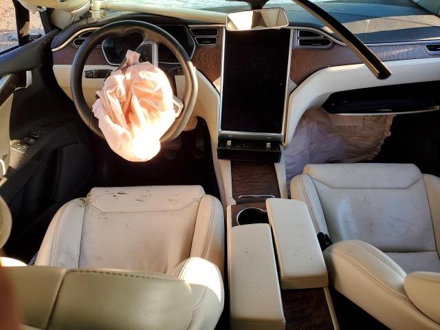 Photo 8 from auction – 2017 TESLA MODEL X with VIN 5YJXCDE23HF061010