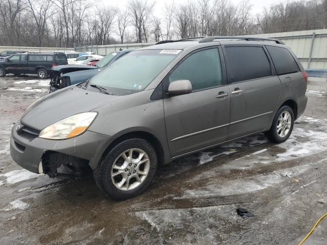 TOYOTA SIENNA XLE 2004 with VIN 5TDBA22C84S027054 - Photo from auction