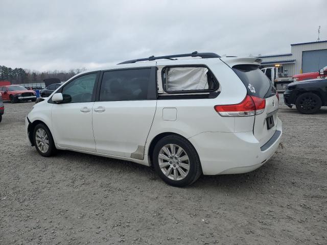 Photo 2 from auction – 2011 TOYOTA SIENNA XLE with VIN 5TDYK3DC7BS027540
