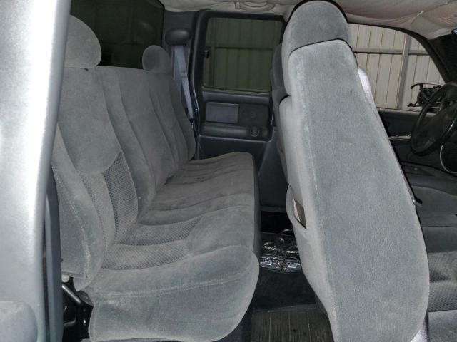 Photo 10 from auction – 2004 CHEVROLET SILVERADO with VIN 2GCEC19T841396396