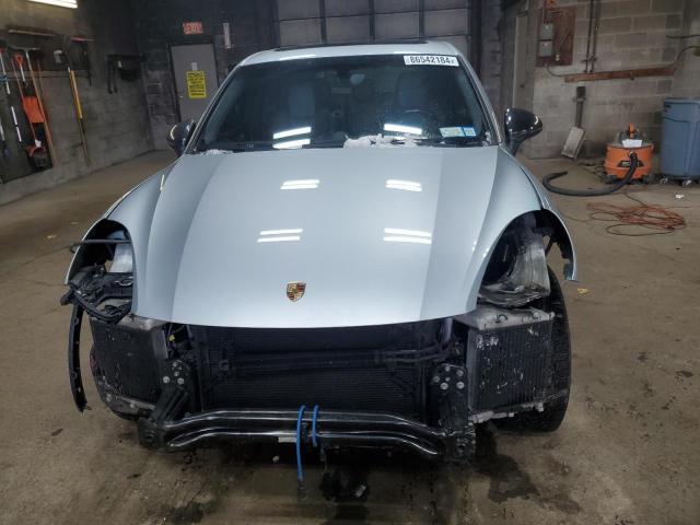 Photo 5 from auction – 2018 PORSCHE CAYENNE TU with VIN WP1AC2A2XJLA85113