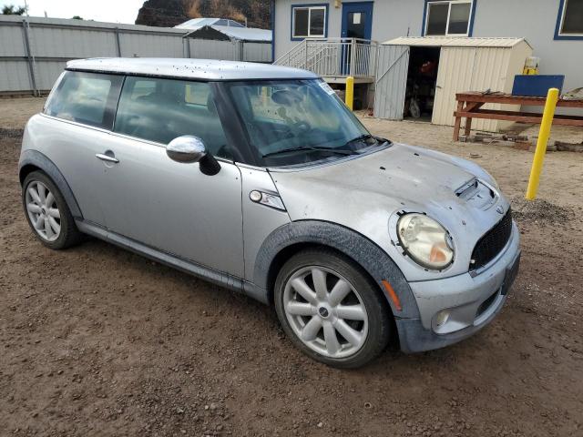 Photo 4 from auction – 2007 MINI COOPER with VIN WMWMF73527TL88497