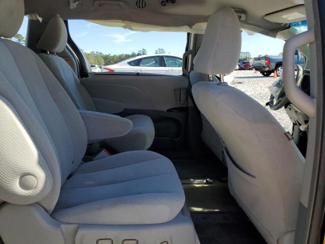 Photo 11 from auction – 2012 TOYOTA SIENNA LE with VIN 5TDKK3DC3CS201255