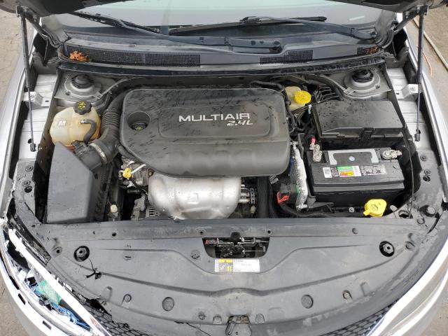 Photo 11 from auction – 2015 CHRYSLER 200 LIMITE with VIN 1C3CCCAB3FN623554
