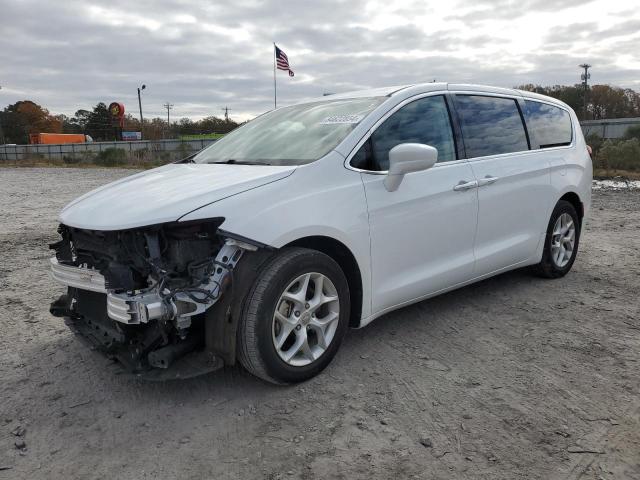 CHRYSLER PACIFICA T 2018 with VIN 2C4RC1FGXJR112854 - Photo from auction
