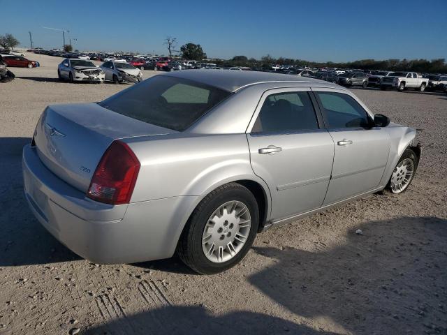 Photo 3 from auction – 2006 CHRYSLER 300 with VIN 2C3KA43R76H366957