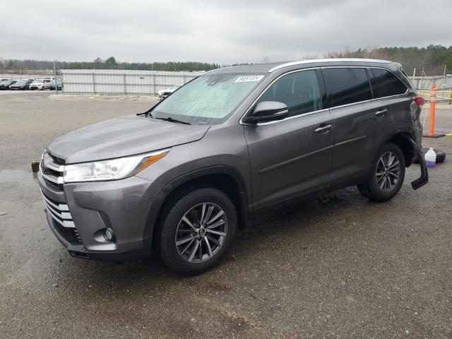 TOYOTA HIGHLANDER 2019 with VIN 5TDKZRFH6KS555101 - Photo from auction