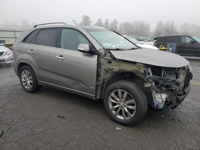 Photo 4 from auction – 2013 KIA SORENTO SX with VIN 5XYKWDA22DG399993