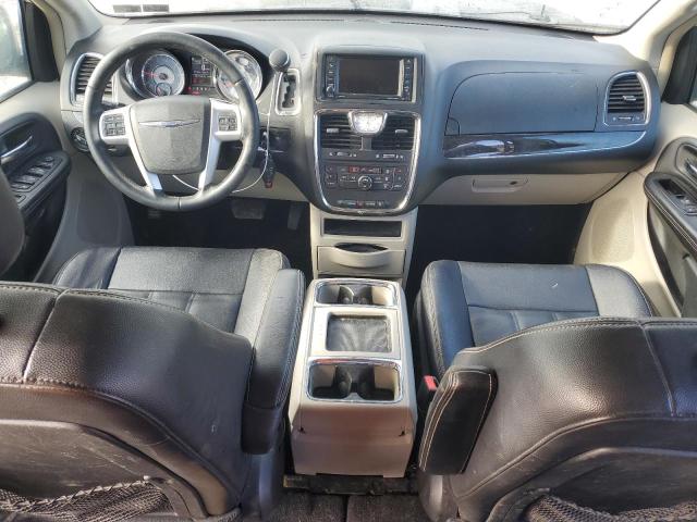 Photo 8 from auction – 2014 CHRYSLER TOWN & COU with VIN 2C4RC1BGXER255394