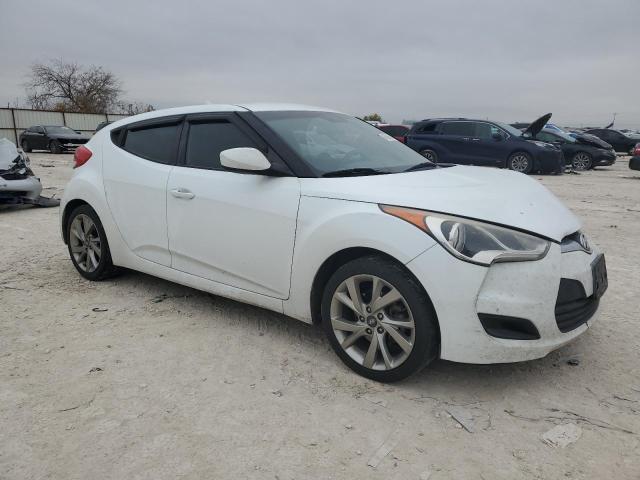 Photo 4 from auction – 2016 HYUNDAI VELOSTER with VIN KMHTC6AD4GU276902