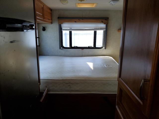 Photo 6 from auction – 2004 FORD ECONOLINE with VIN 1FDXE45S94HA84940