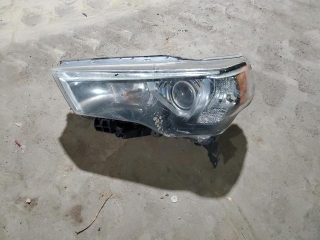 Photo 13 from auction – 2014 TOYOTA 4RUNNER SR with VIN JTEBU5JR0E5192193
