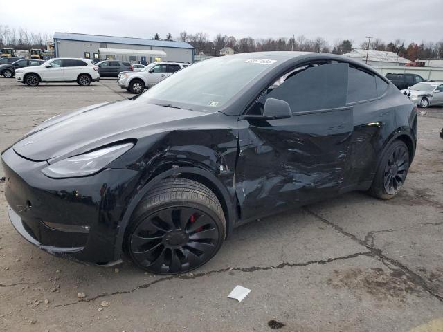 TESLA MODEL Y 2022 with VIN 7SAYGDEF4NF512441 - Photo from auction
