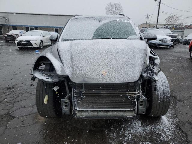 Photo 5 from auction – 2014 PORSCHE CAYENNE with VIN WP1AA2A25ELA95947
