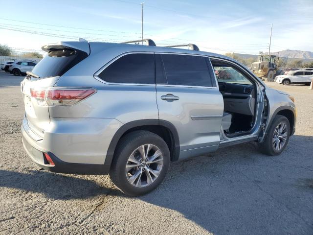 Zdjęcie 3 z aukcji – 2016 TOYOTA HIGHLANDER z VIN 5TDZKRFH4GS140756