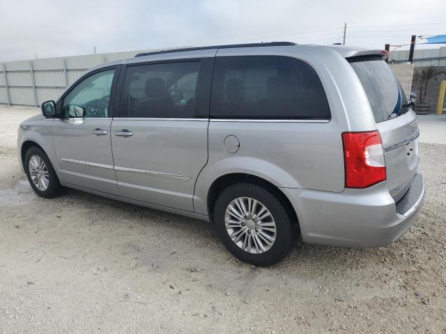 Photo 2 from auction – 2016 CHRYSLER TOWN & COU with VIN 2C4RC1CG4GR282690