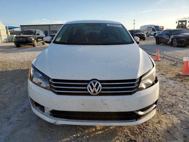 Photo 5 from auction – 2015 VOLKSWAGEN PASSAT S with VIN 1VWAT7A39FC082196