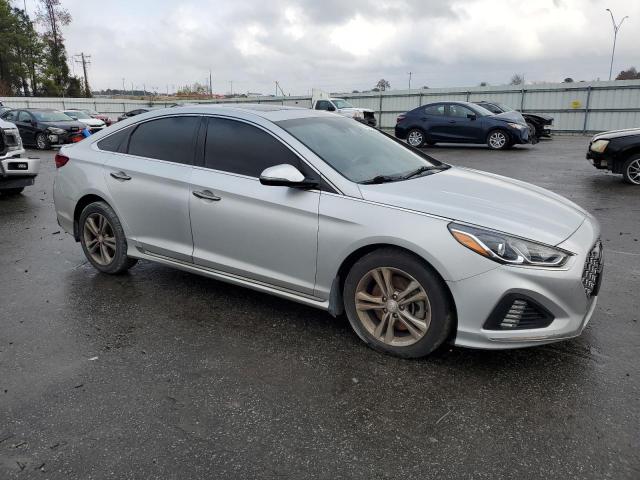 Photo 4 from auction – 2019 HYUNDAI SONATA LIM with VIN 5NPE34AF7KH813199