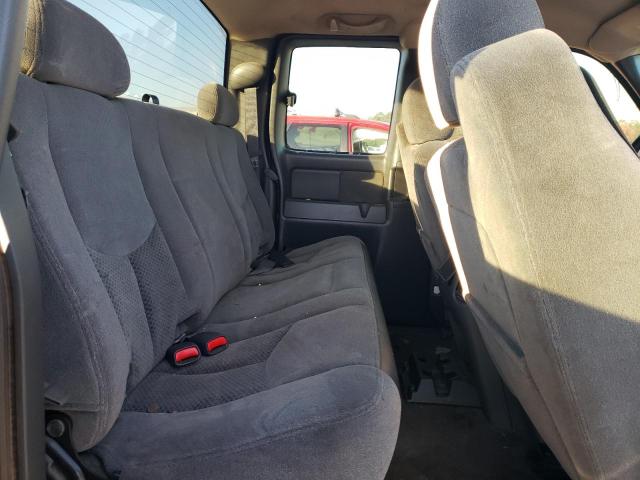 Photo 10 from auction – 2005 CHEVROLET SILVERADO with VIN 2GCEK19B951319550