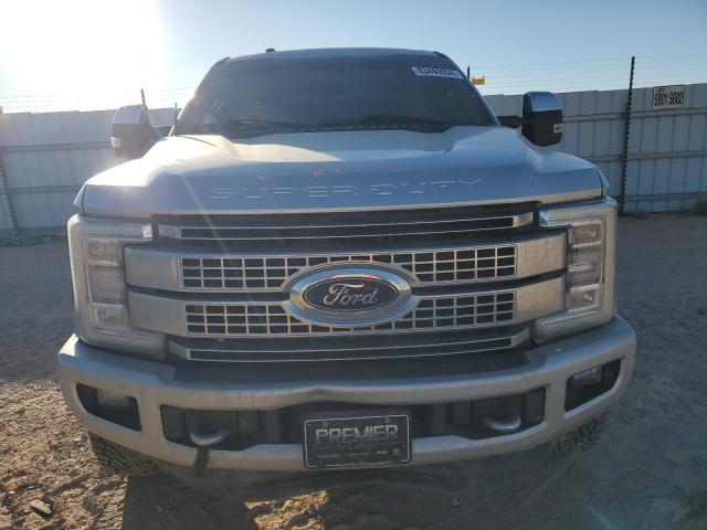 Zdjęcie 5 z aukcji – 2017 FORD F250 SUPER z VIN 1FT7W2BT2HEE63563