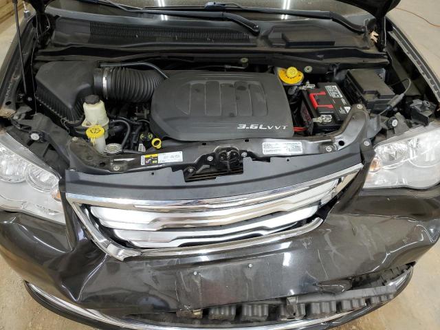 Photo 12 from auction – 2016 CHRYSLER TOWN & COU with VIN 2C4RC1BG1GR297441