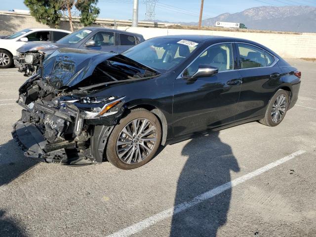 LEXUS ES 350 2019 with VIN JTHBZ1B18K2003504 - Photo from auction