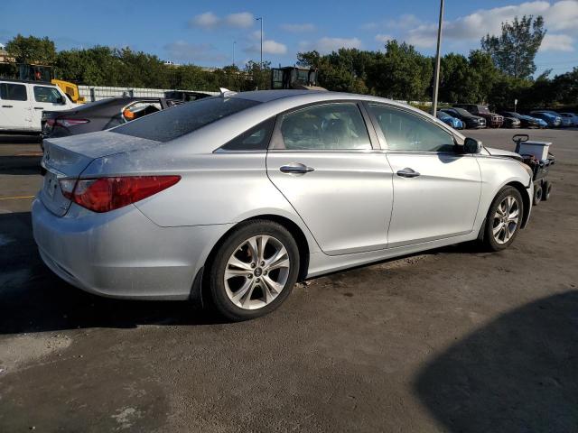 Photo 3 from auction – 2013 HYUNDAI SONATA SE with VIN 5NPEC4AC0DH564656