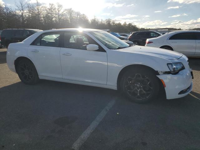 Photo 4 from auction – 2019 CHRYSLER 300 S with VIN 2C3CCAGG9KH634424