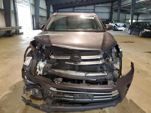 Photo 5 from auction – 2017 TOYOTA HIGHLANDER with VIN 5TDDZRFH8HS438105