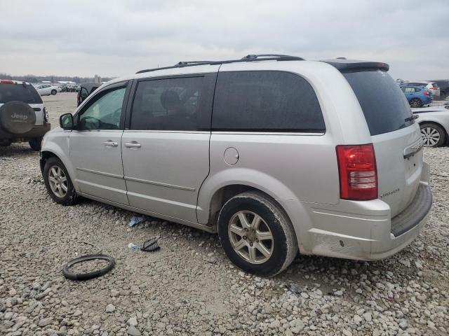 Photo 2 from auction – 2010 CHRYSLER TOWN & COU with VIN 2A4RR5D19AR113430
