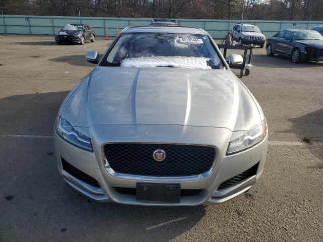 Photo 5 from auction – 2017 JAGUAR XF with VIN SAJBK4BV7HCY36144