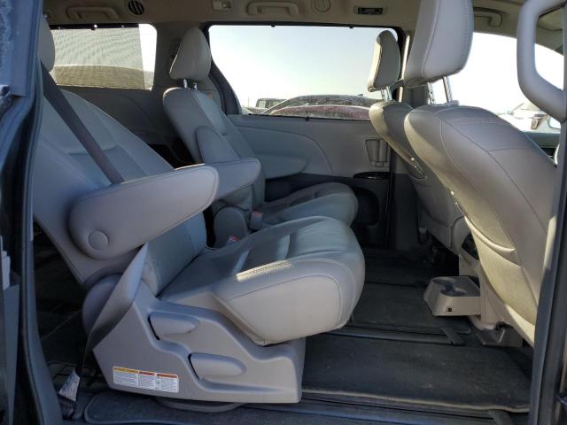 Photo 11 from auction – 2018 TOYOTA SIENNA XLE with VIN 5TDDZ3DC8JS209708