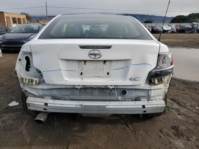 Photo 6 from auction – 2014 TOYOTA SCION TC with VIN JTKJF5C75E3077809