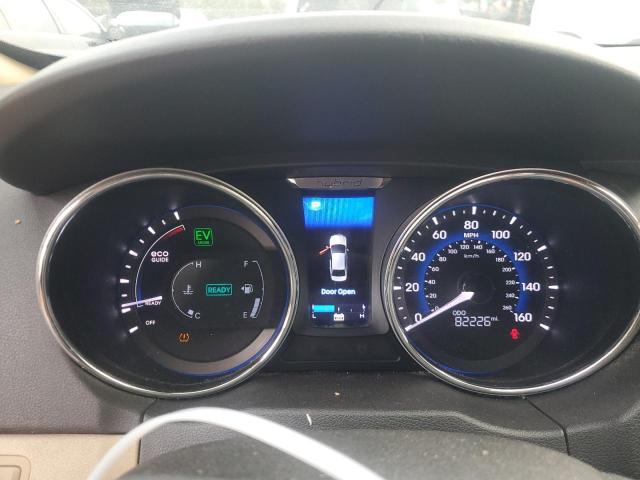 Photo 9 from auction – 2012 HYUNDAI SONATA HYB with VIN KMHEC4A46CA054080
