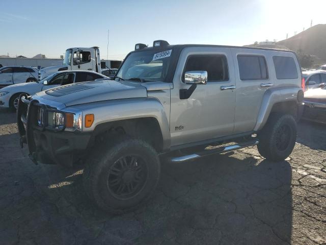 HUMMER H3 2007 with VIN 5GTDN13E978254231 - Photo from auction