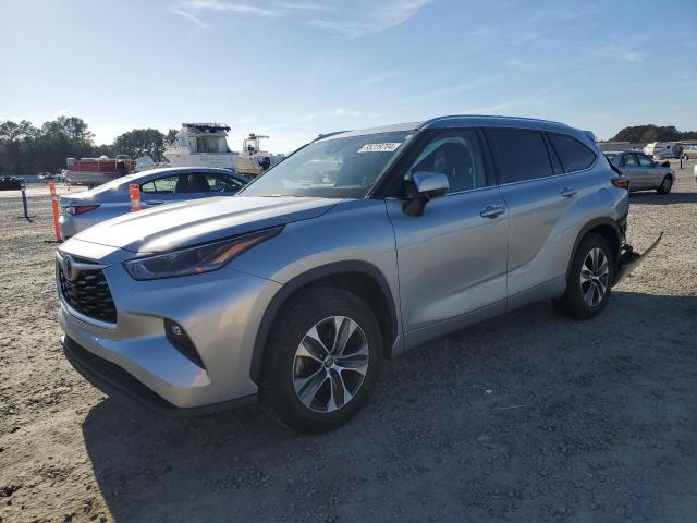 TOYOTA HIGHLANDER 2021 with VIN 5TDGZRAH7MS051303 - Photo from auction