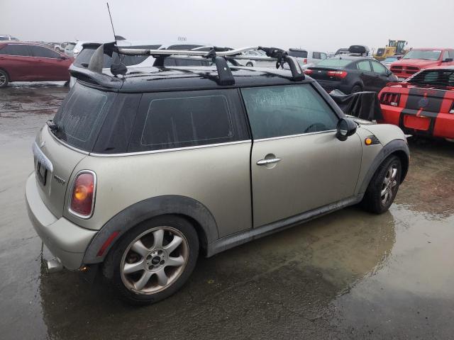 Photo 3 from auction – 2008 MINI COOPER with VIN WMWMF33578TU65083