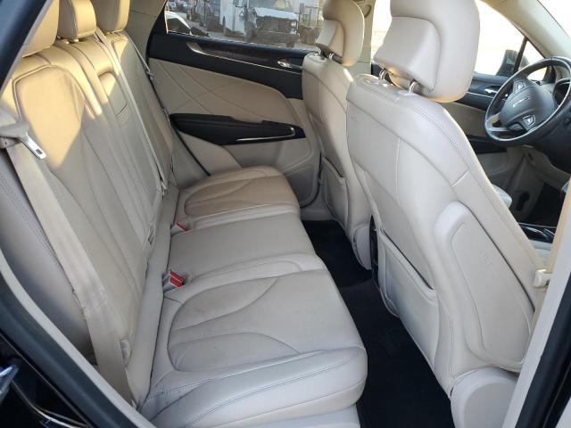 Photo 11 from auction – 2017 LINCOLN MKC RESERV with VIN 5LMTJ3DHXHUL68355