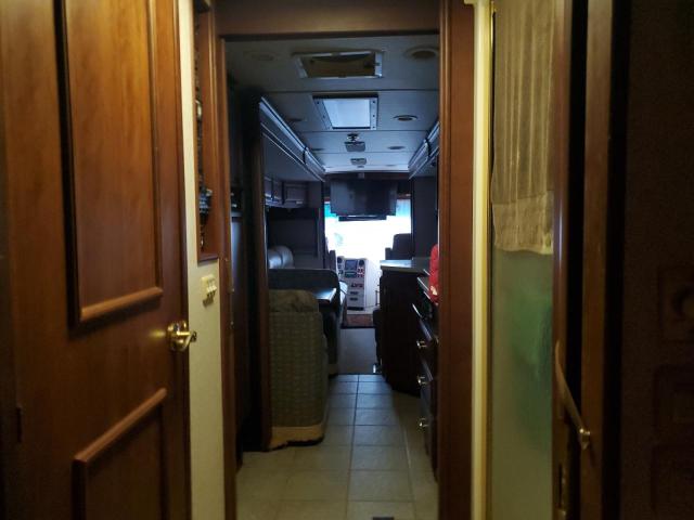 Photo 9 from auction – 2004 WINNEBAGO VECTRA with VIN 4UZAAHBS04CM71497